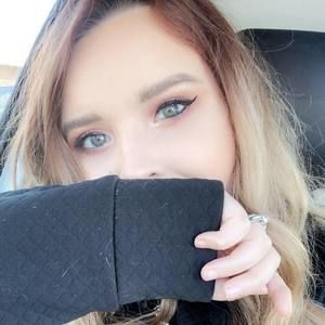 Meet your Posher, Tabi